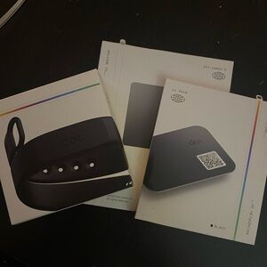 Dot Smartband and Accessories in Black - NEW